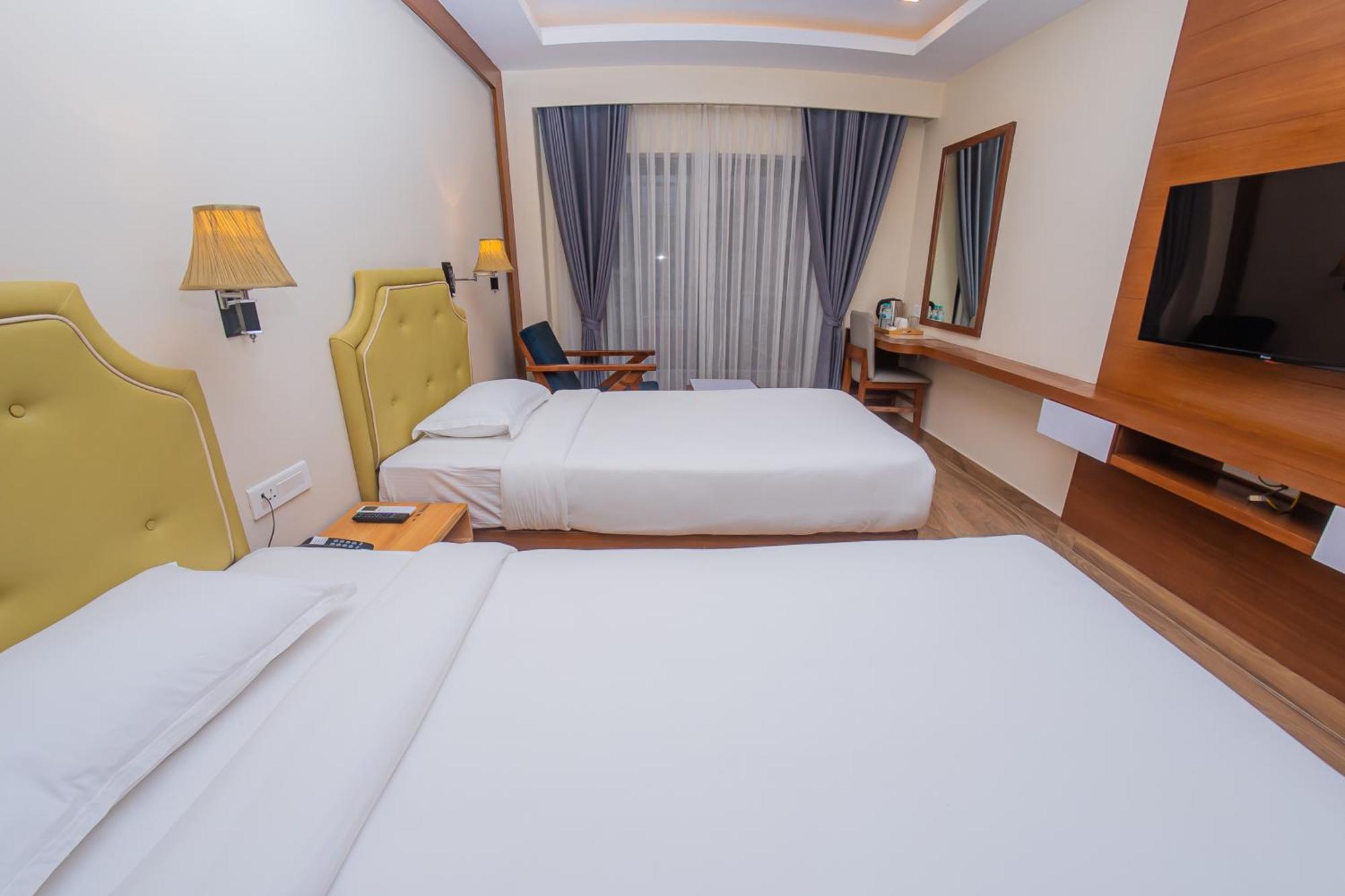 Hotel Fewa Trip Pokhara Extérieur photo